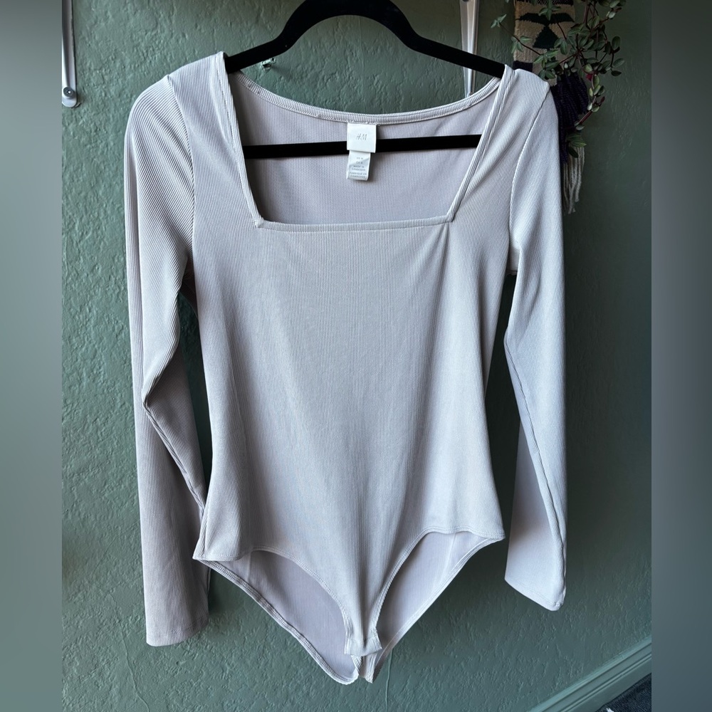 H&M Ribbed Square Neck Bodysuit